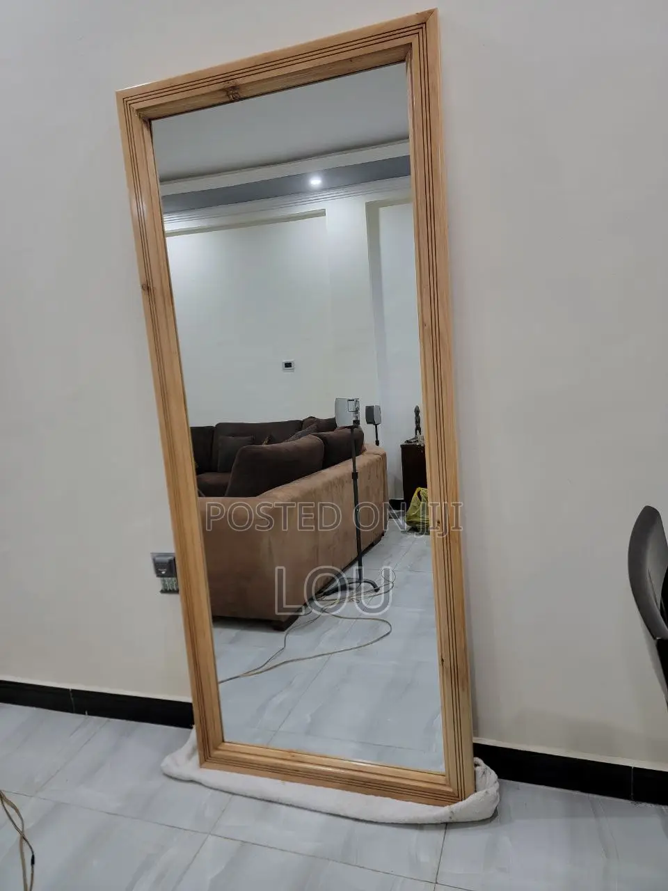 Handmade Wall Decor Mirror – Unique Elegant!