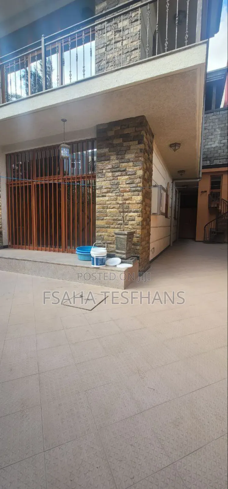 5bdrm House in G+2 House For Rent, Bole for rent