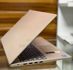 New Laptop Lenovo 8GB Intel Core I3 SSD 1T