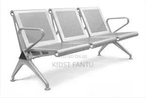Photo - Airport 3 Seat Chair