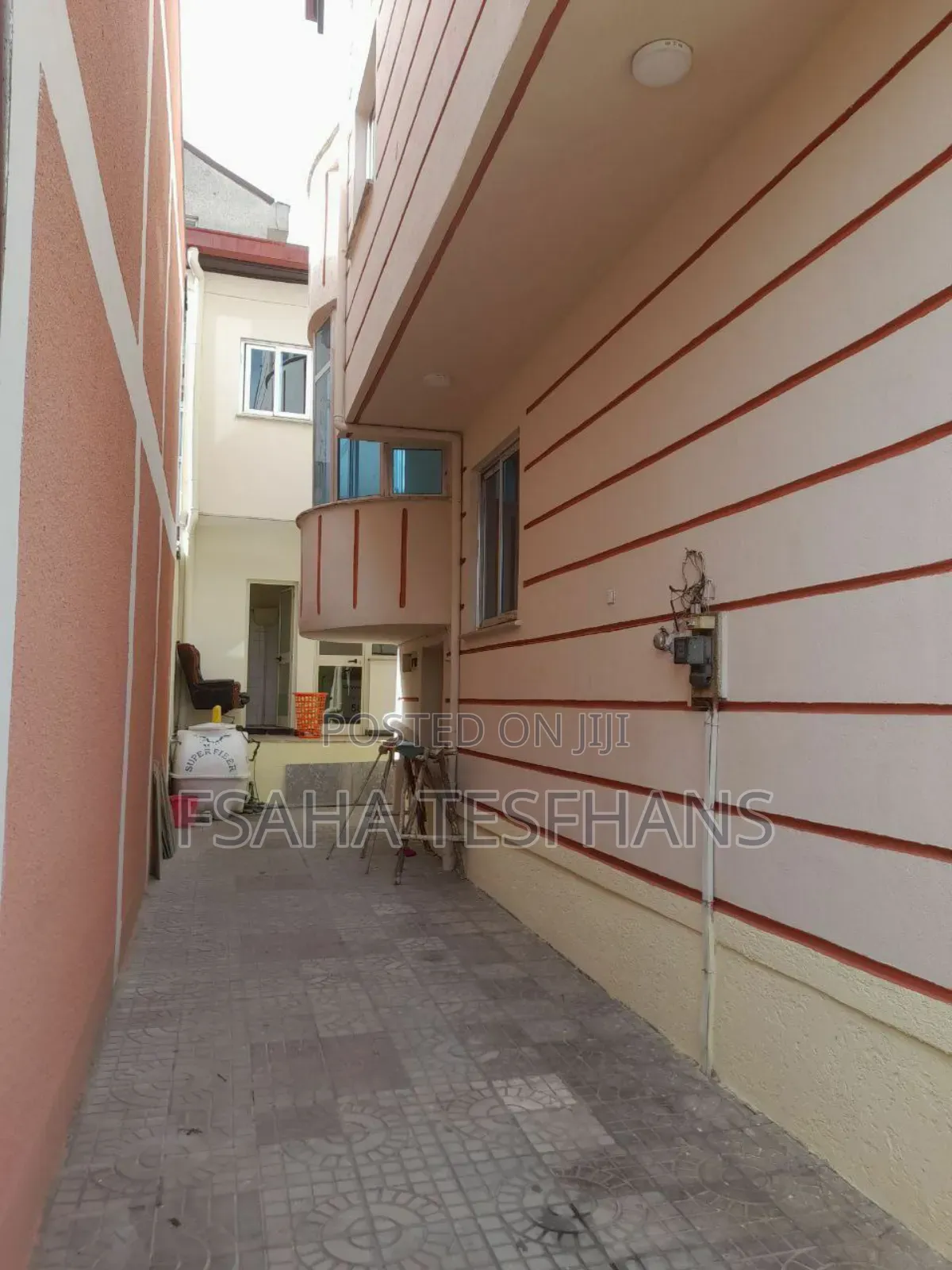 5bdrm House in G+2 House For Rent, Bole for rent