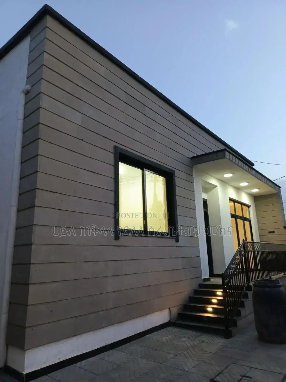 Furnished 3bdrm Villa in ለገጣፎ አባክሮሲ አካባቢ, Oromia-Finfinne for sale