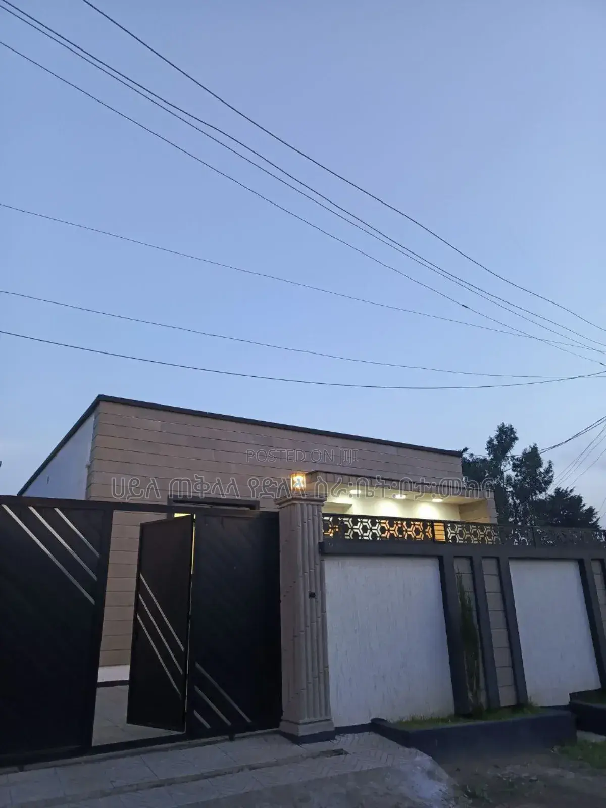 Furnished 3bdrm Villa in ለገጣፎ አባክሮሲ አካባቢ, Oromia-Finfinne for sale