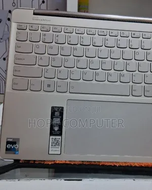 New Laptop Lenovo Yoga 9i 16GB Intel Core I7 SSD 512GB