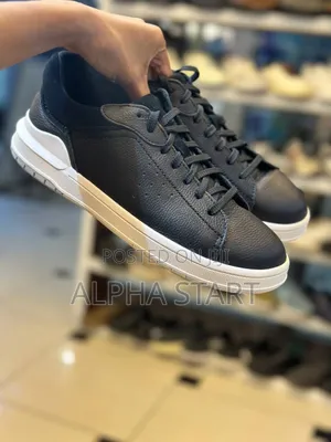  Clark's Tm Master Quality
 Black Color Made in Veitnam