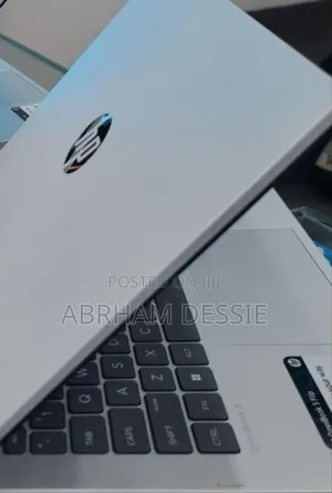 New Laptop HP 8GB Intel Core Ultra 5 SSD 512GB