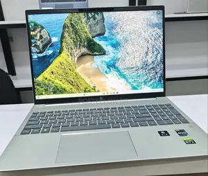 Photo - New Laptop HP Pavilion 17 16GB Intel Core I7 SSD 1T