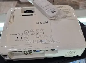 Epson Projector
Model Name: Eb-S31
Has : Bag 