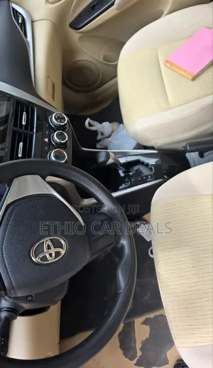 Toyota Yaris 2021 Black