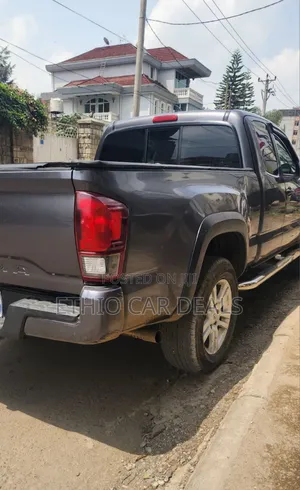 Toyota Tacoma 2019 Black