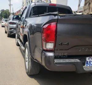 Toyota Tacoma 2019 Black