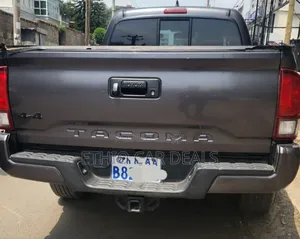 Toyota Tacoma 2019 Black