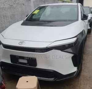 Photo - New Toyota bZ4X 2023 White