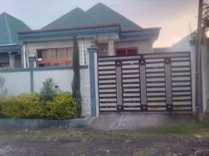 Furnished 3bdrm Villa in Summit 250M2, Bole for sale