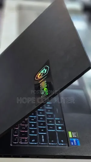 New Laptop MSI Stealth 16 AI Studio 16GB Intel Core I7 SSD 1T
