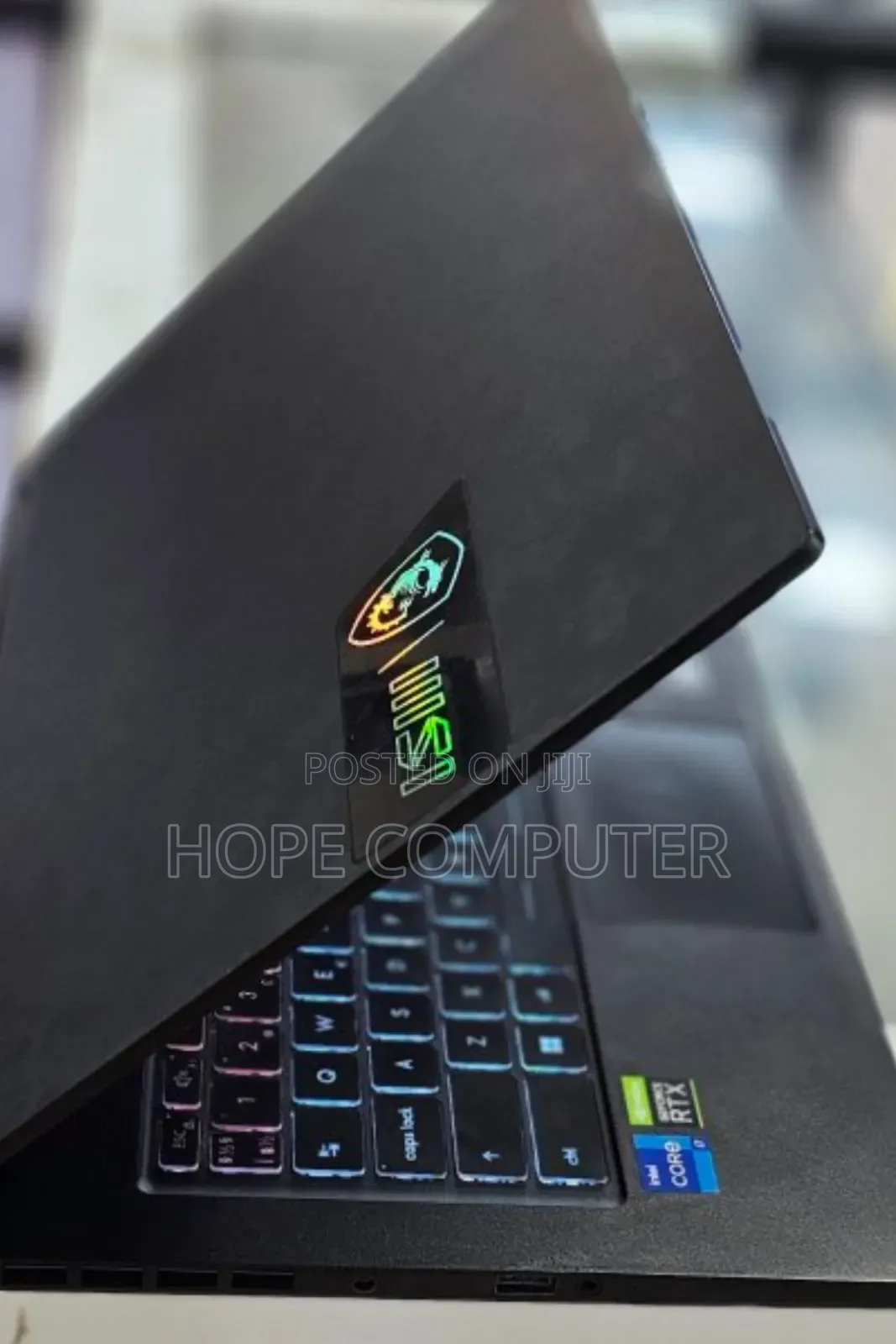 New Laptop MSI Stealth 16 AI Studio 16GB Intel Core I7 SSD 1T