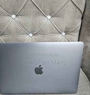 New Laptop Apple MacBook Pro 2017 16GB Intel Core I5 SSD 256GB