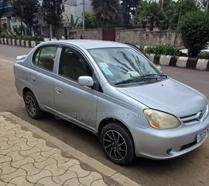 Toyota Platz 2005 Silver