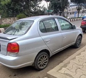 Toyota Platz 2005 Silver