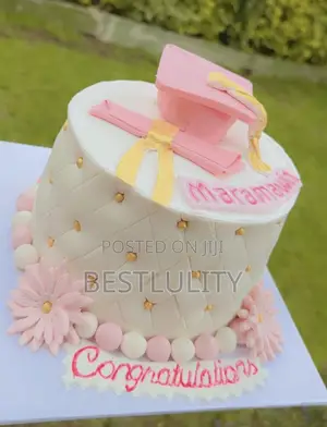 Graduation Cake Fresh ,Tasty From Best Bakery