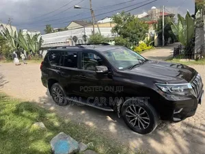 Photo - Toyota Land Cruiser Prado 2021 Brown