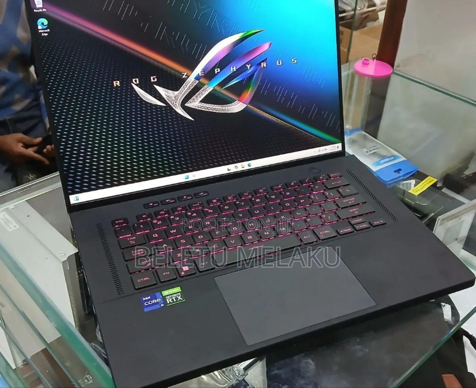 New Laptop Asus ROG Zephyrus G15 16GB Intel Core I9 SSD 1T
