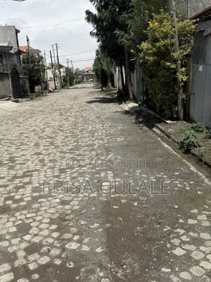 5bdrm Farm House in Oromia-Finfinne for sale