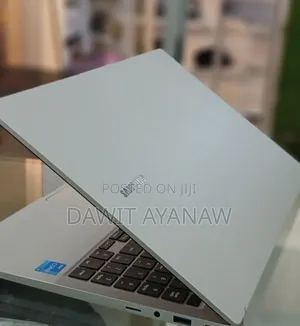 New Laptop 8GB Intel Core I3 SSD 256GB