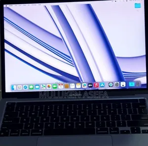 Photo - New Laptop Apple MacBook Air 2022 M2 8GB Apple M2 SSD 256GB
