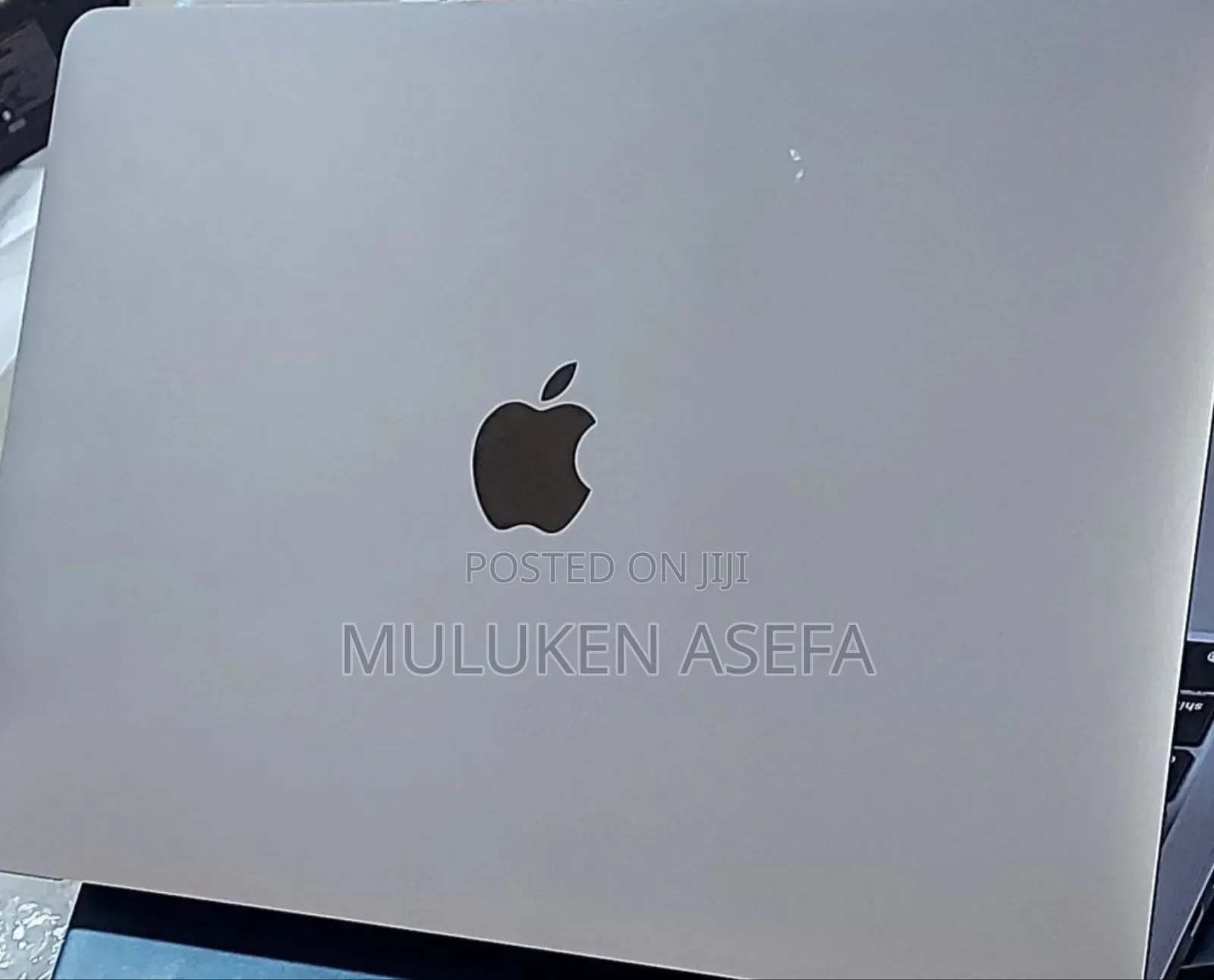 New Laptop Apple MacBook Air 2022 M2 8GB Apple M2 SSD 256GB
