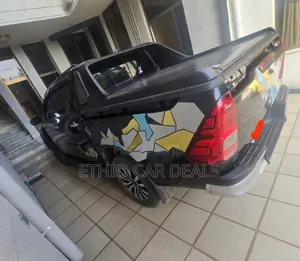 Toyota Hilux 2017 Black