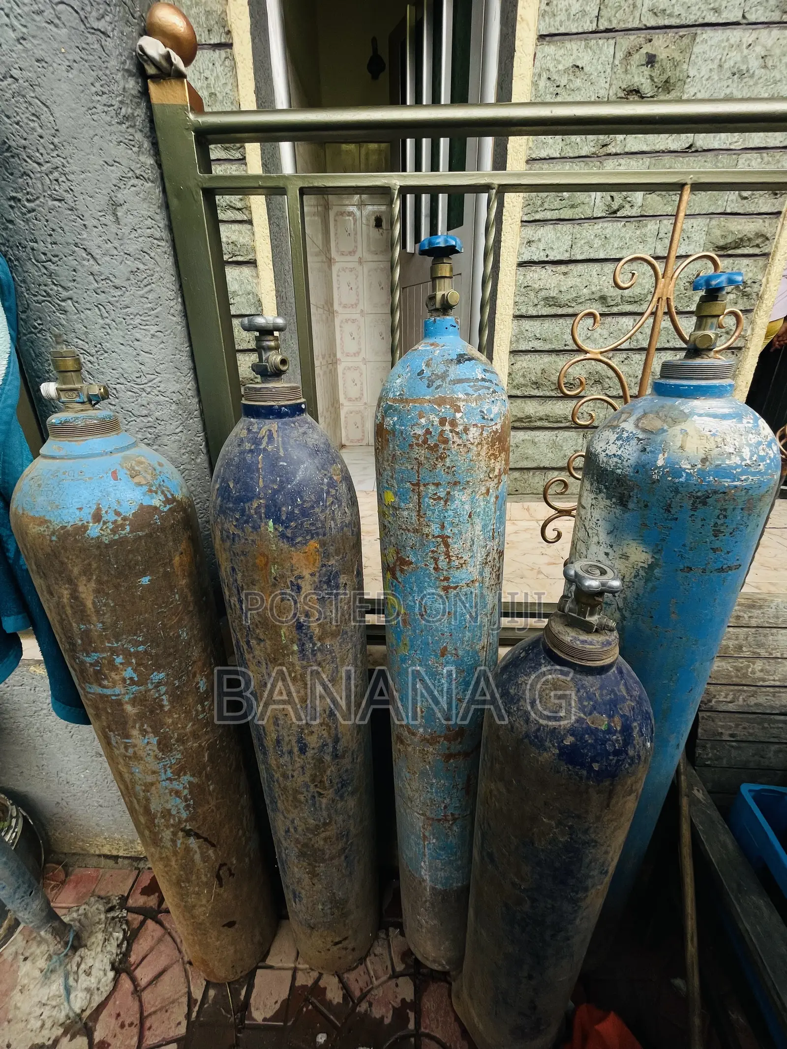 Oxygen for Sell Only Used for 1 Year