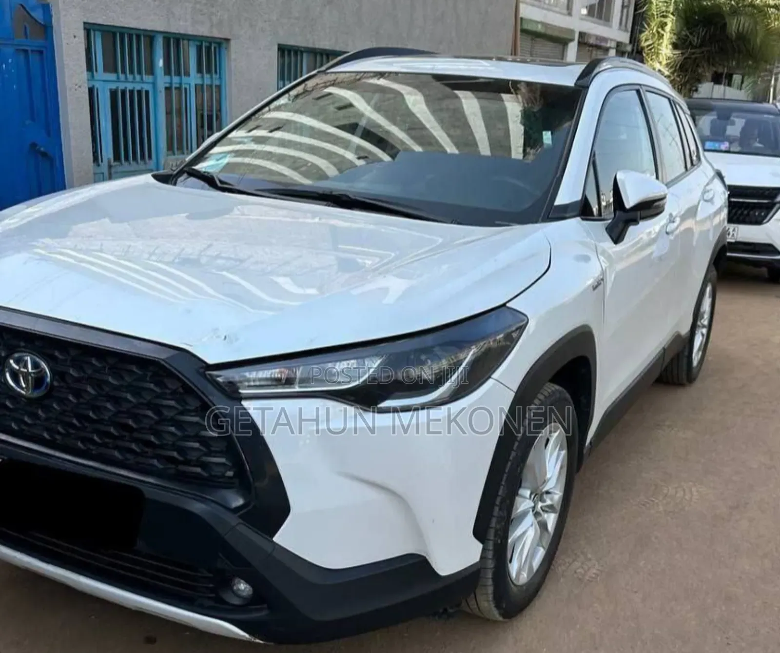 Toyota Corolla Cross Hybrid 2024 White