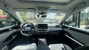 New Volkswagen ID.6 2024 Beige