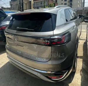 New Volkswagen ID.6 2024 Beige