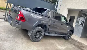 Toyota Hilux 2022 Black