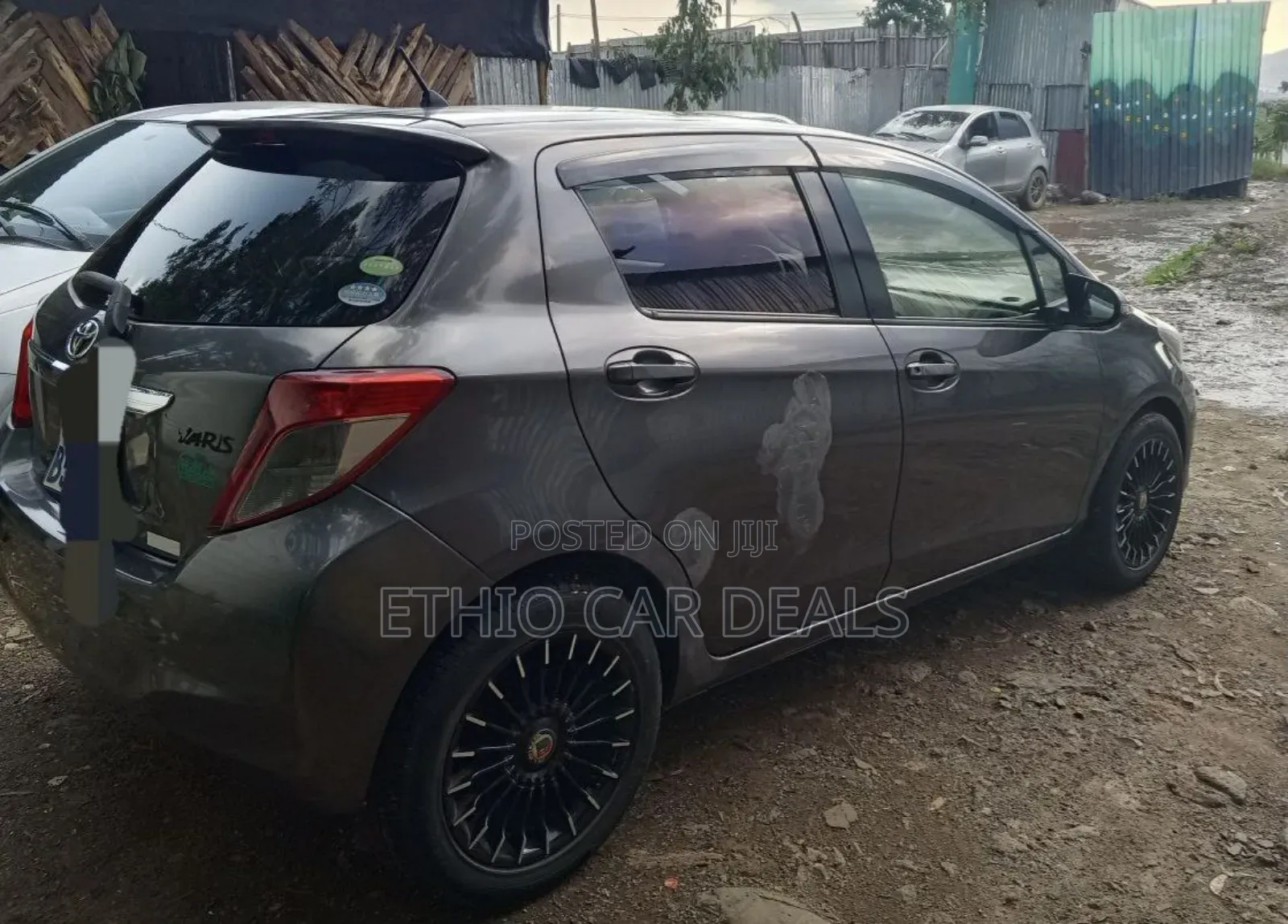 Toyota Yaris 2012 Black