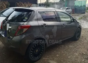 Toyota Yaris 2012 Black