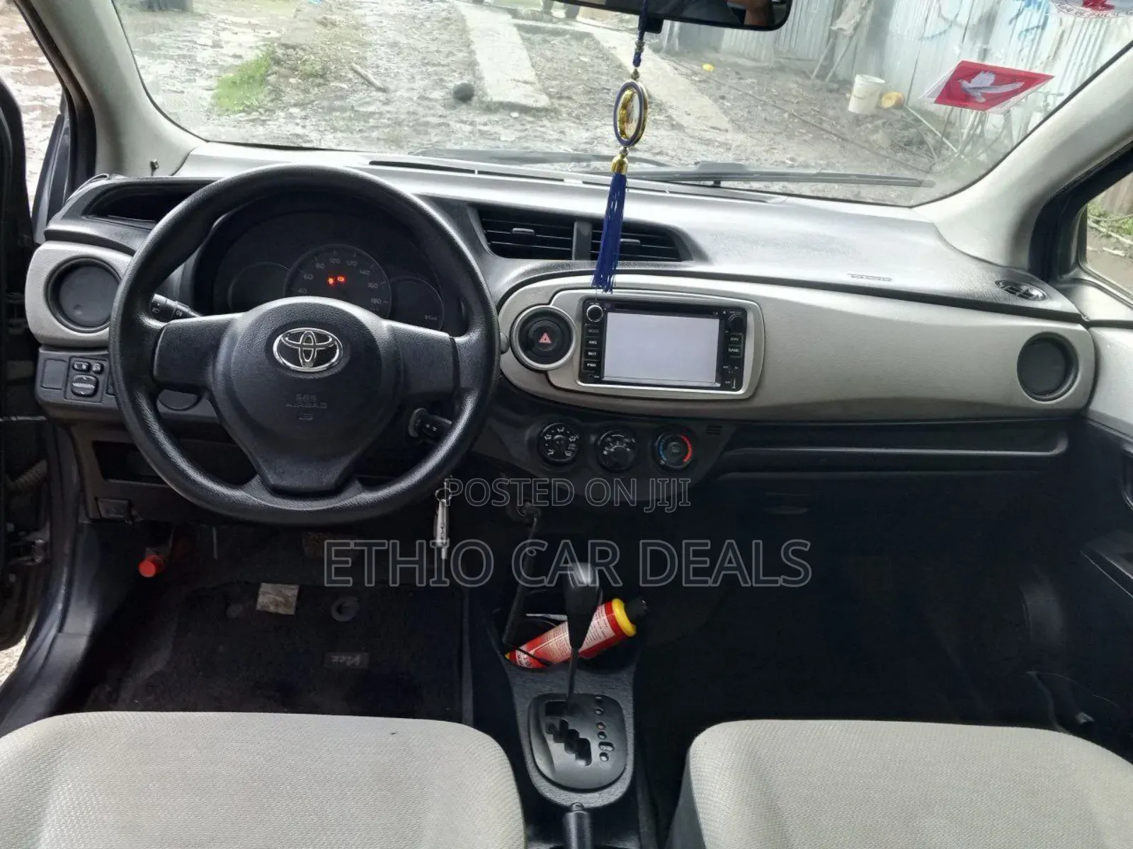 Toyota Yaris 2012 Black