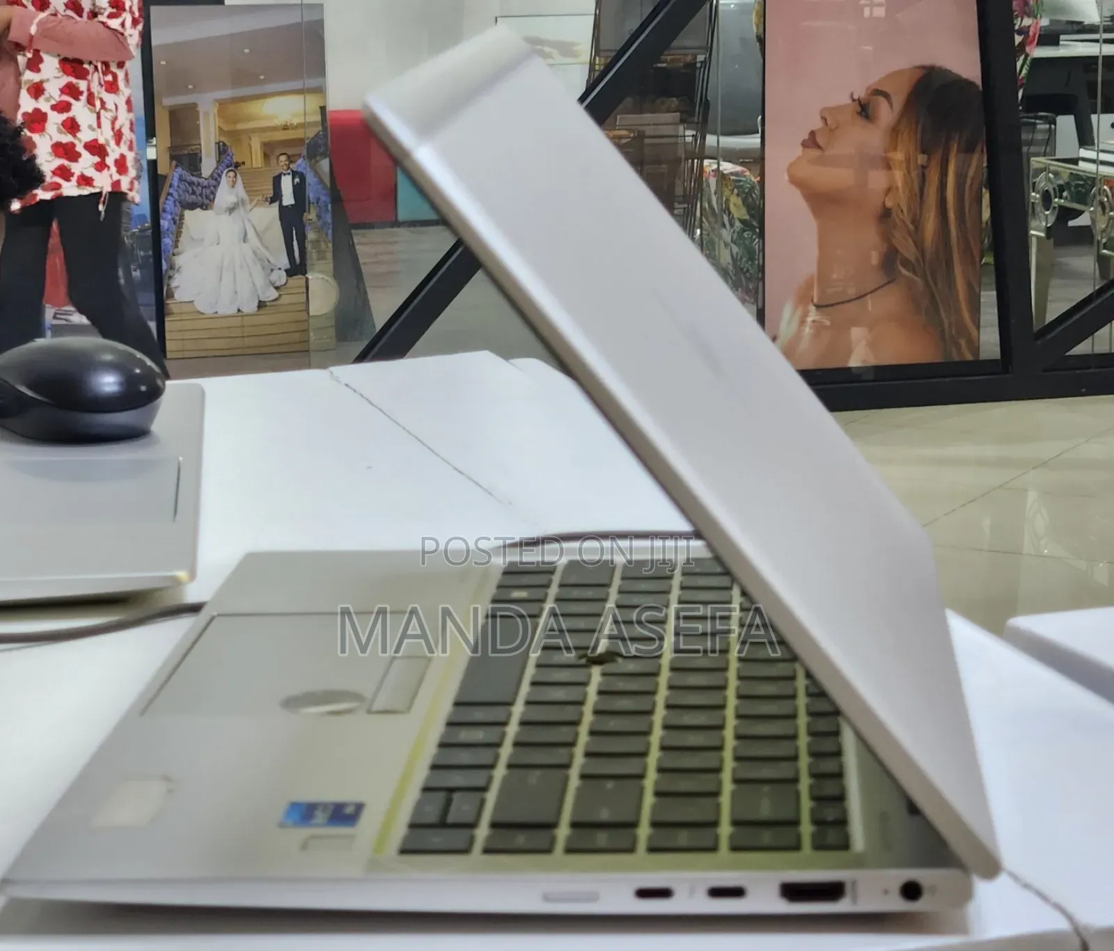 New Laptop HP EliteBook 840 G8 16GB Intel Core I7 SSD 512GB