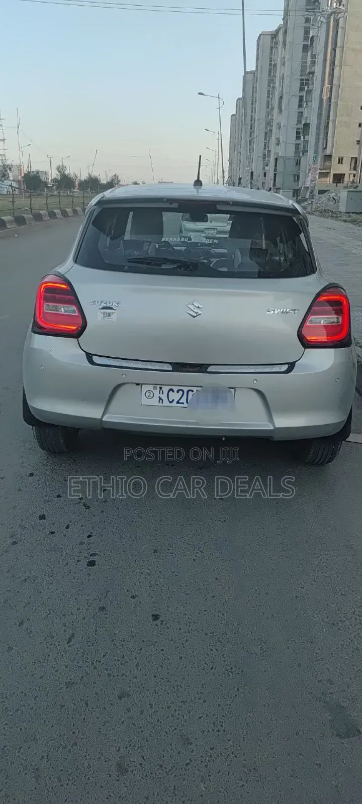 Suzuki Swift 2022 Silver