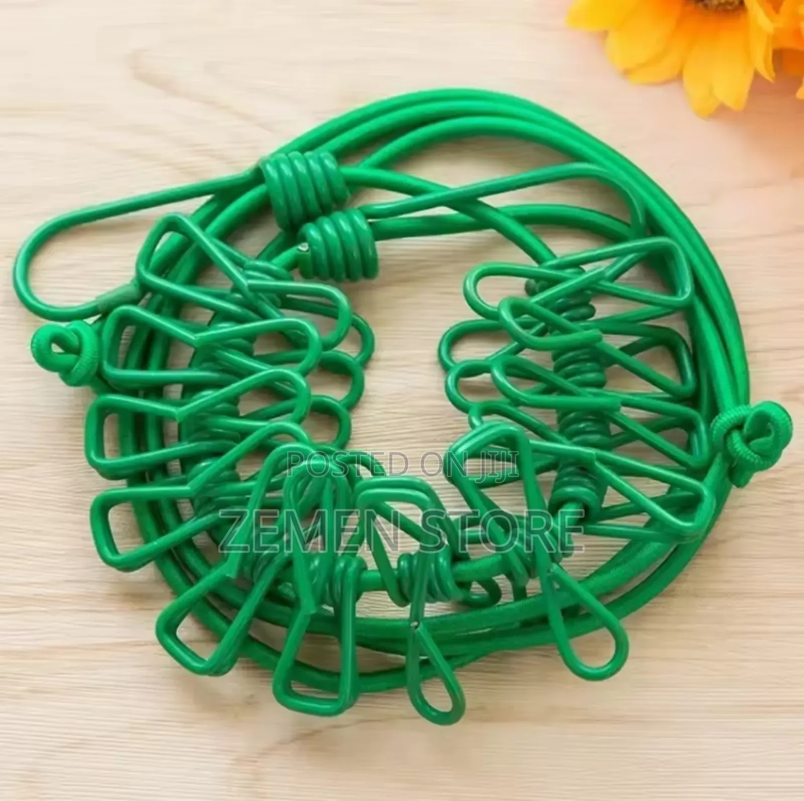 Clothes Hanger With Clips