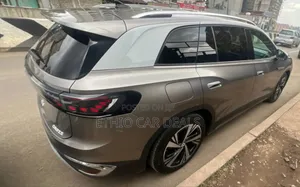 Volkswagen ID.6 2023 Beige