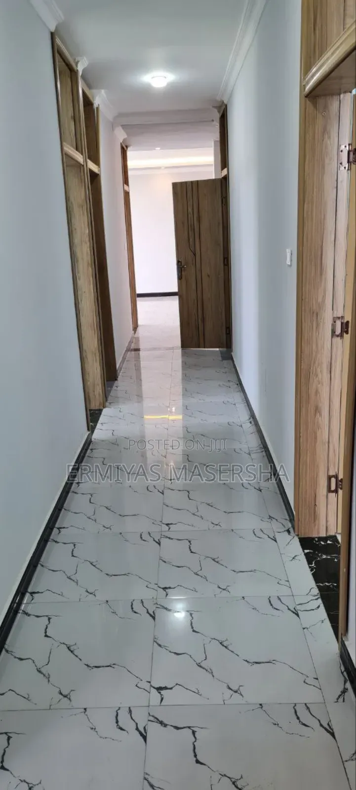 Furnished 4bdrm Apartment in Yeka for sale