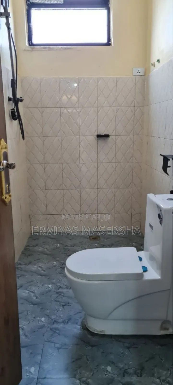 Furnished 4bdrm Apartment in Yeka for sale