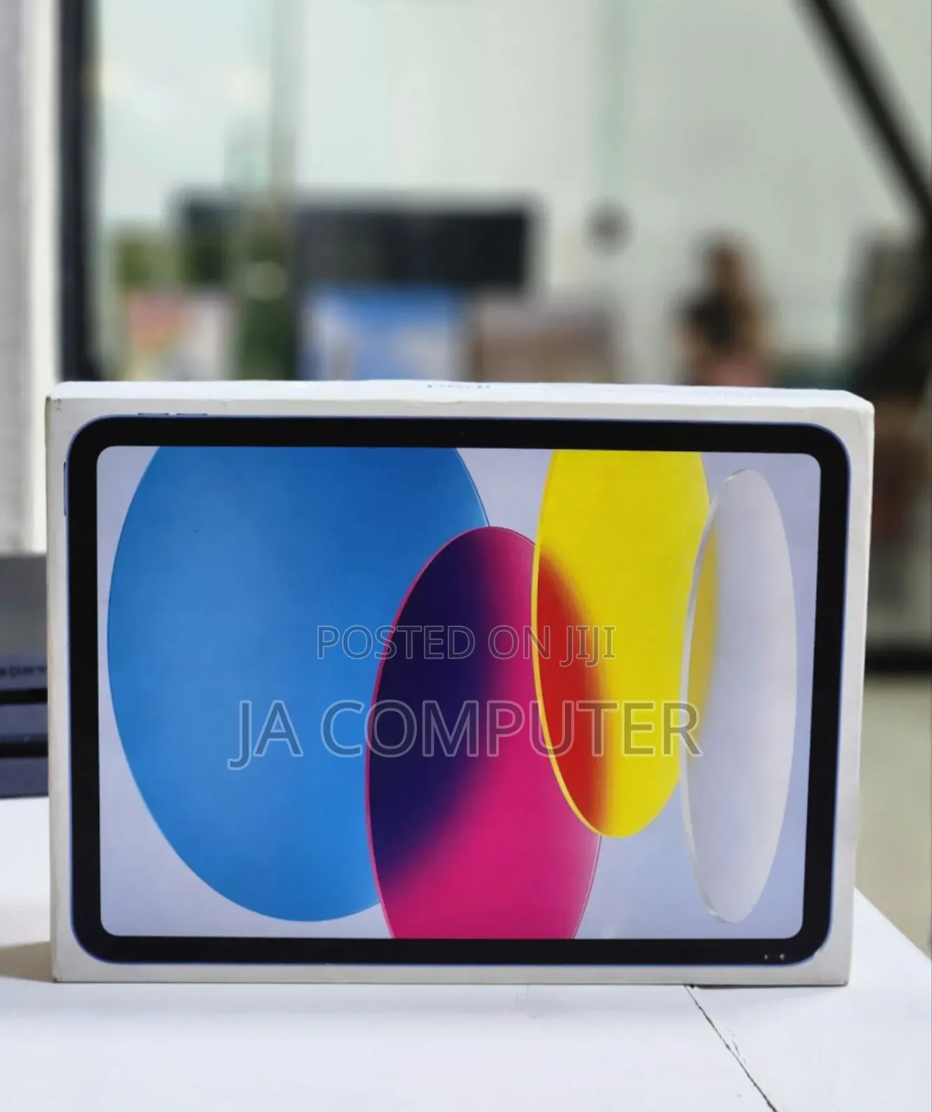 New Apple iPad 10.2 (2020) Wi-Fi 64 GB Black