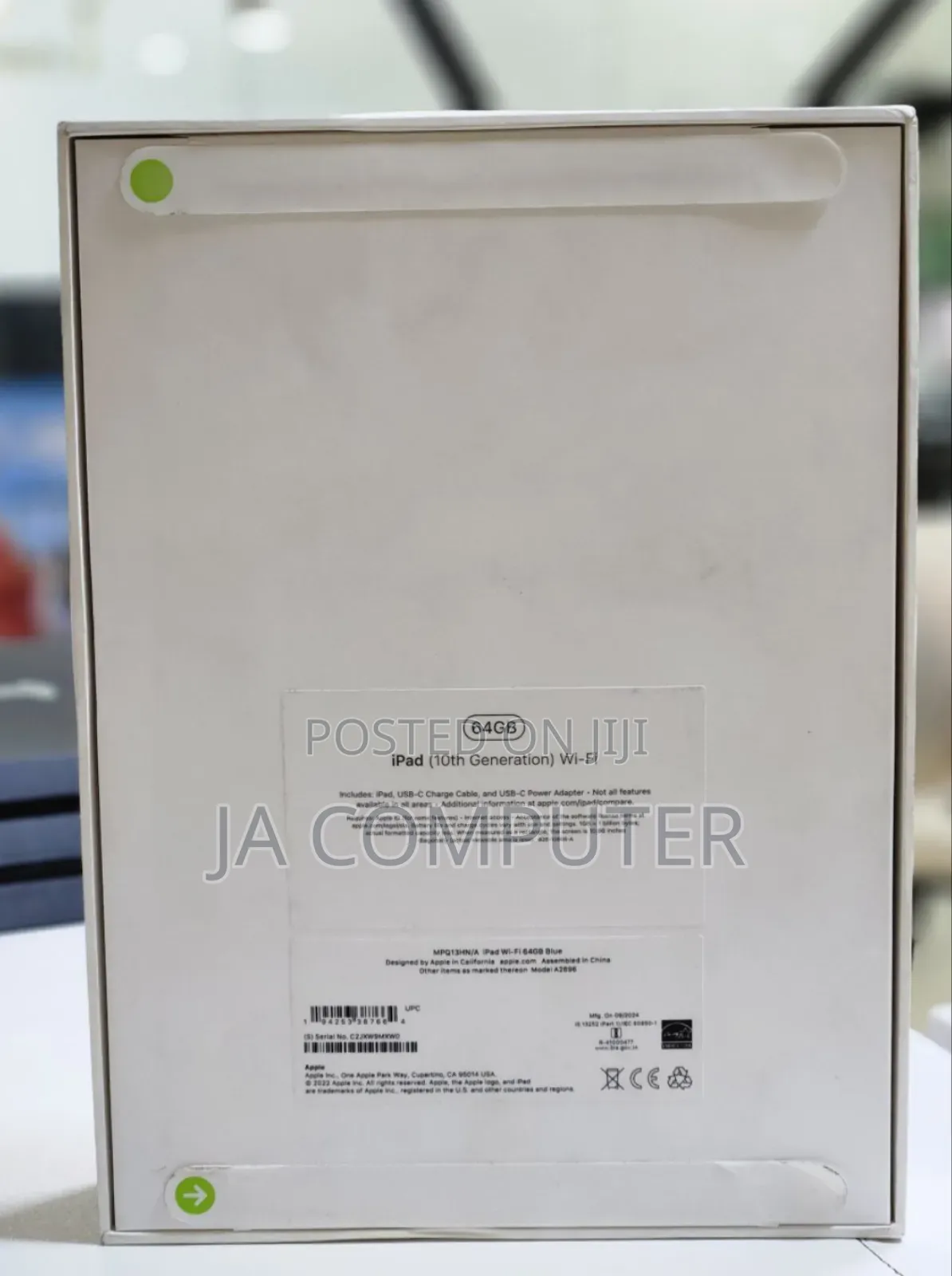 New Apple iPad 10.2 (2020) Wi-Fi 64 GB Black