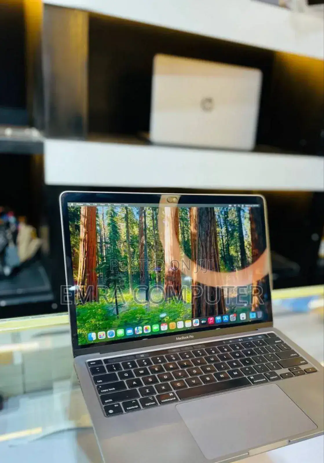 New Laptop Apple MacBook Pro M1 8GB Apple M1 Pro SSD 256GB