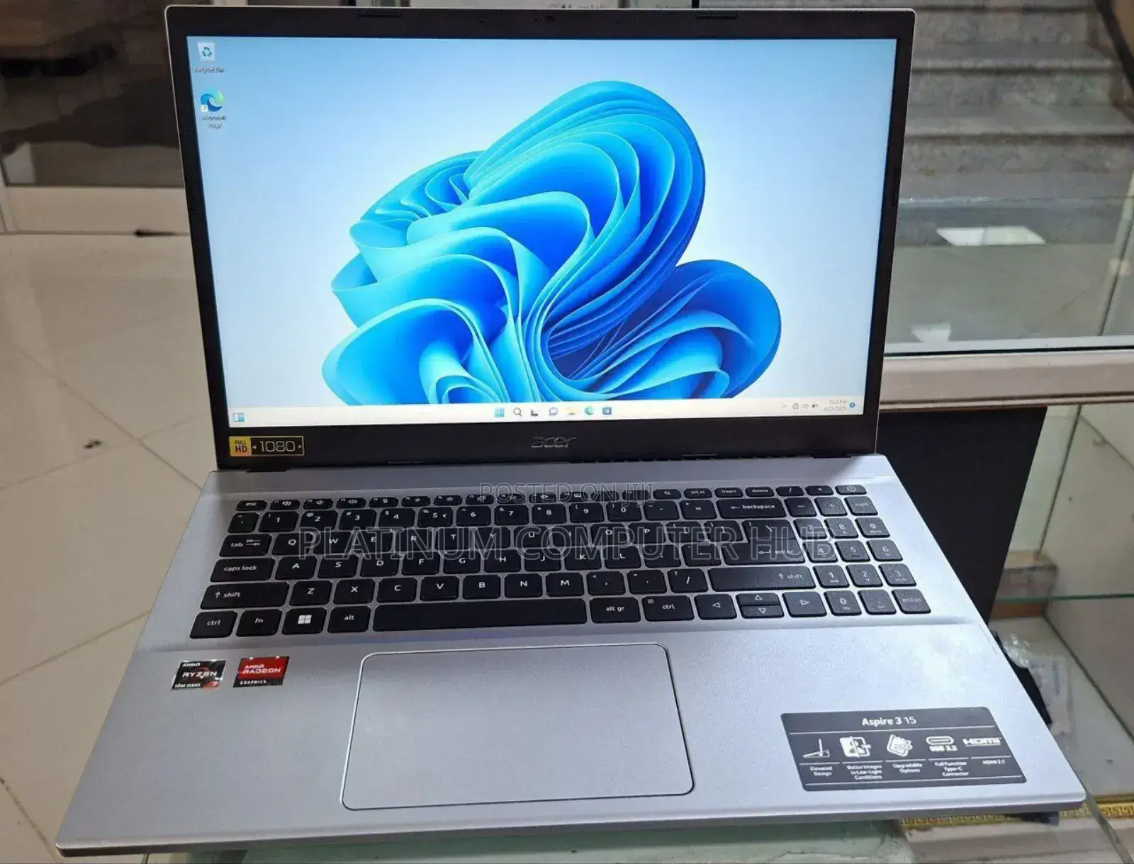 New Laptop Acer Aspire 3 A315-31 16GB AMD Ryzen 7 SSD 1T