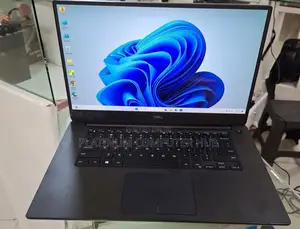 New Laptop Dell Precision 5540 16GB Intel Core I7 SSD 512GB